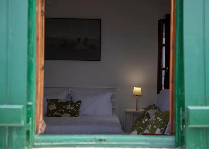The Artist\'S Retreat Aegina
